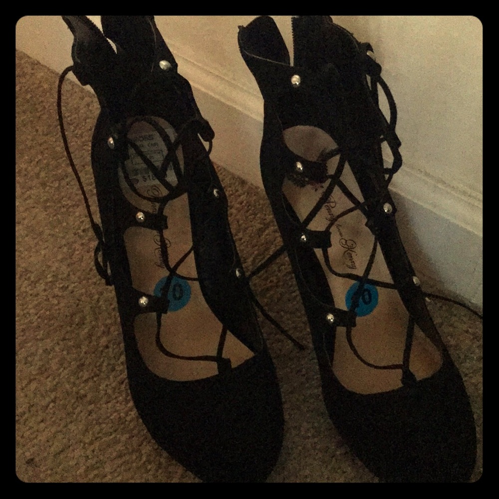 Hills 5’ black with laces